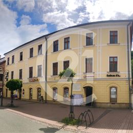 Kancelárske priestory v kompletne zrekonštruovanom historickom objekte na Dolnej ulici