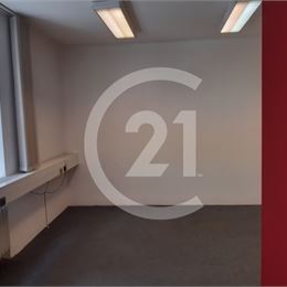 Väčšie kancelárske priestory na prenájom takmer v centre mesta Banská Bystrica