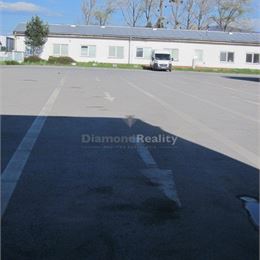 Na prenájom sklad prípadne garáž pre nákladne vozidla.