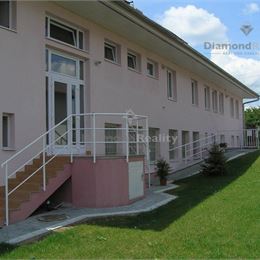 Na predaj logisticko-priemyselná budova v Malom Šariši