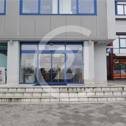 Nájom kancelárie od 150 m2 do 300 m 2.