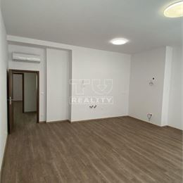4-IZB. BYT, KOMPLETNÁ REKONŠTRUKCIA, STARÉ MESTO, 103 m2