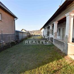 Výborná ponuka... Na predaj vidiecky dom v obci Demandice s pozemkom 3600 m2.