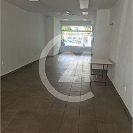 Priestor pre služby, obchod alebo cukráreň.