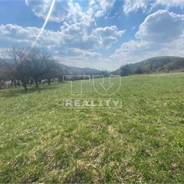 POZEMOK V NÁDHERNOM PROSTREDÍ, MOŽNOSŤ VÝSTAVBY CHATY, 611 M2, PETROVA LEHOTA