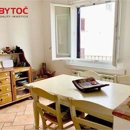 BYTOČ RK - 4-izb. apartmán s 2x balkónom a parkovaním v Taliansku - Aurisina, neďaleko pobrežia