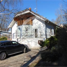 Century 21 Pressburg – Ponúka na predaj výnimočnú chatu vo vyhľadávanej obci Santovka