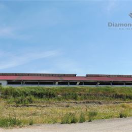 Poľnohospodársky objekt a pozemok 4.178 m2 a, Rozhanovce