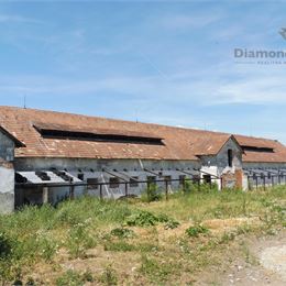 Budova, poľn. objekty a pozemky v areáli, Rozhanovce, Košice - okolie