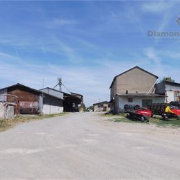 Administratívna budova a poľnohospodárske objekty, Rozhanovce