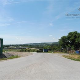 Administratívna budova a poľnohospodárske objekty, Rozhanovce