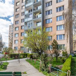 PREDANÉ - Na predaj 1 izbový byt na ulici Čiernomorská 2, Sídlisko Nad jazerom