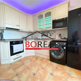 ** PREDANÉ ** Veľký 4izb. byt s loggiou, 83,33 m2, Wolkrova ul. - Petržalka, BA V.