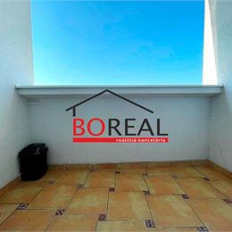 ** PREDANÉ ** Veľký 4izb. byt s loggiou, 83,33 m2, Wolkrova ul. - Petržalka, BA V.