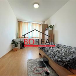 ** PREDANÉ ** Veľký 4izb. byt s loggiou, 83,33 m2, Wolkrova ul. - Petržalka, BA V.