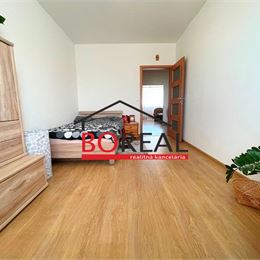 ** PREDANÉ ** Veľký 4izb. byt s loggiou, 83,33 m2, Wolkrova ul. - Petržalka, BA V.