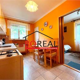 ** PREDANÉ ** Svetlý 3izb. byt, 65,67 m2 s dvoma pivnicami 7,63 m2, Vlčie hrdlo - Ružinov, BA II.