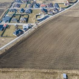 Stavebné pozemky na rodinné domy v obci Ivachnová