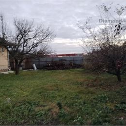 Na predaj rodinný dom v širšom centre mesta s záhradou