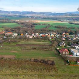 NA PREDAJ STAVEBNÝ POZEMOK V OBCI BRETEJOVCE | 742m²