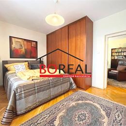 ** PRENAJATÉ ** Priestranný tehlový 2izb. byt, 2x balkón, ul. Za sokolovňou, Bratislava - Staré Mesto na