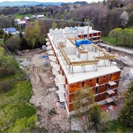 Apartmánový dom BREZOVINA v tichej časti obce Oravské Veselé
