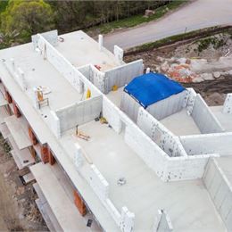 Apartmánový dom BREZOVINA v tichej časti obce Oravské Veselé