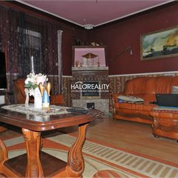 Predaj, rodinný dom Michal na Ostrove, možnosť prikúpiť samostatný dvojizbový rodinný dom - ZNÍŽENÁ CENA