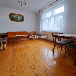 Predaj, rodinný dom Trstín, pozemok 1 625 m² - IBA U NÁS