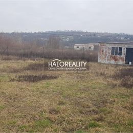 Predaj, pozemok pre rodinný dom 1032m² Banka
