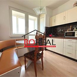 ** REZERVOVANÉ ** Priestranný 4izb. byt 83,33 m2 s loggiou, Pifflova ul, Petržalka - BA V.