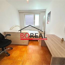 ** REZERVOVANÉ ** Priestranný 4izb. byt 83,33 m2 s loggiou, Pifflova ul, Petržalka - BA V.