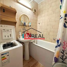 ** REZERVOVANÉ ** Priestranný 4izb. byt 83,33 m2 s loggiou, Pifflova ul, Petržalka - BA V.