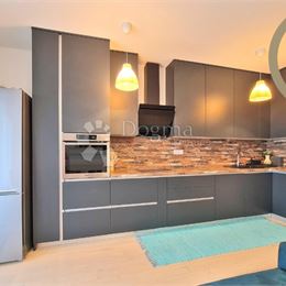 Apartmán s výhľadom na more! Krk, 89m2