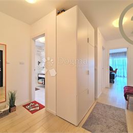 Apartmán s výhľadom na more! Krk, 89m2