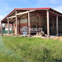 Predaj, rodinný dom Komjatice, rozostavaná stavba - ZNÍŽENÁ CENA - EXKLUZÍVNE HALO REALITY