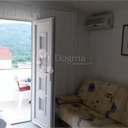 Dům se 4 byty – skvělá investice! – Baška, 190m2