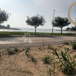 Atraktivní stavební pozemek 1.řada u moře! – Privlaka, 1.454m2