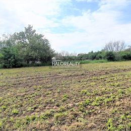 Predaj, pozemok pre rodinný dom 600m² Semerovo