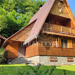 Krásna Rekreačná chata v nádhernom prostredí Dúbravky v kat. území obce Oslany.