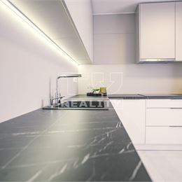 2-IZBOVÝ BYT,KOMPLETNÁ REKONŠTRUKCIA,RUŽINOV,LOGGIA,70m2