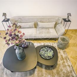 2-IZBOVÝ BYT,KOMPLETNÁ REKONŠTRUKCIA,RUŽINOV,LOGGIA,70m2