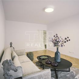 2-IZBOVÝ BYT,KOMPLETNÁ REKONŠTRUKCIA,RUŽINOV,LOGGIA,70m2