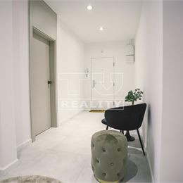 2-IZBOVÝ BYT,KOMPLETNÁ REKONŠTRUKCIA,RUŽINOV,LOGGIA,70m2