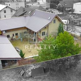 Exkluzívne, Podpivničený rodinný dom s pozemkom o celkovej výmere 535 m2 v obci Varín, okres Žilina
