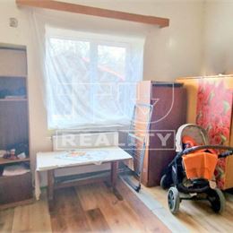 Zníženie ceny !! Na predaj skvelý domček /200 m2/ na dobrej adrese po čiastočnej rekonštrukcii v meste