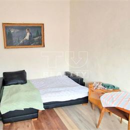 Zníženie ceny !! Na predaj skvelý domček /200 m2/ na dobrej adrese po čiastočnej rekonštrukcii v meste