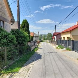 Na predaj rodinný dom s pozemkom 819 m2, obec Rozhanovce