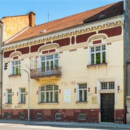NA PREDAJ REZIDENČNÝ DOM SO STAVEBNÝM POVOLENÍM | STARÉ MESTO - MOYZESOVA ULICA