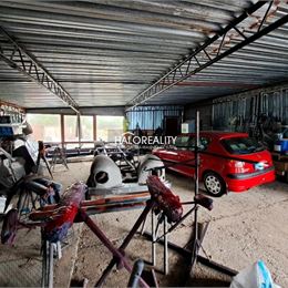 Predaj, komerčný objekt Dolné Orešany, pozemok 1828 m²